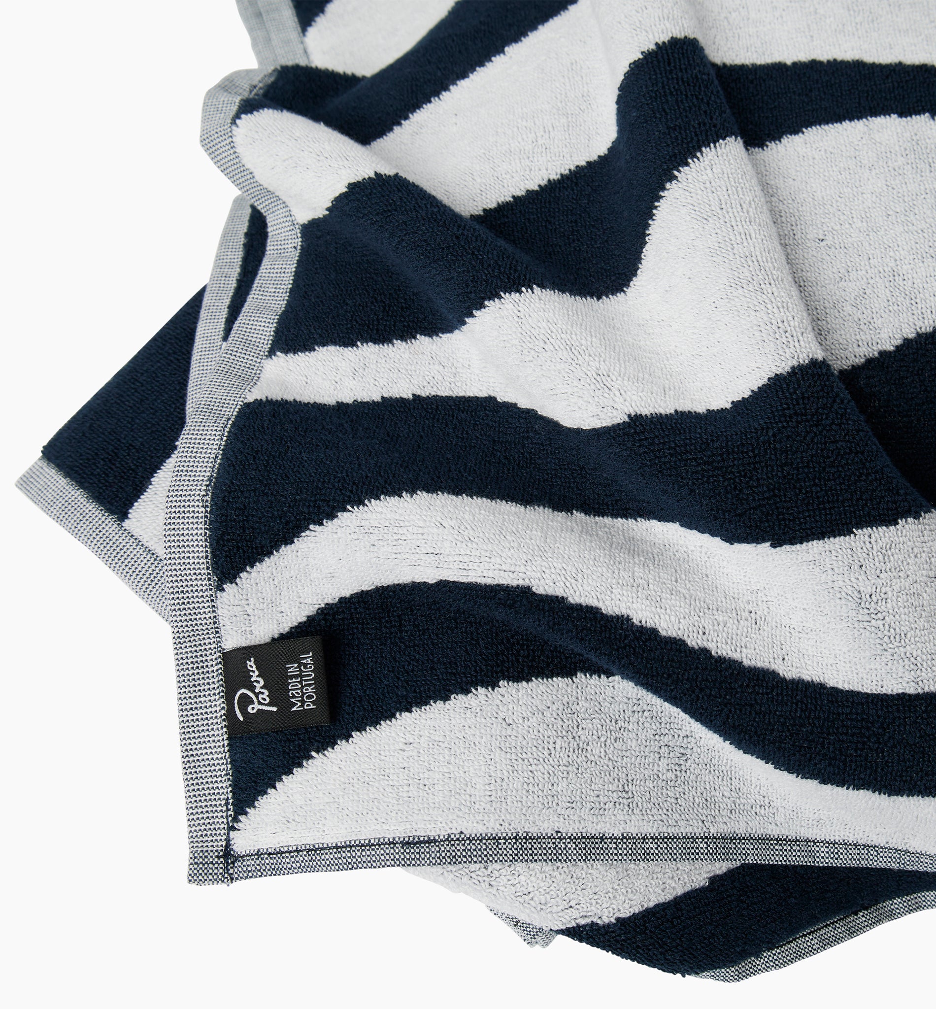 Waves of the Navy Bath Towel set of 2